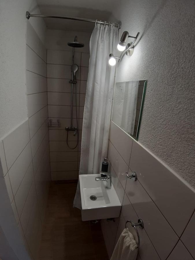 Boni02 Apartamento Gdinj Exterior foto