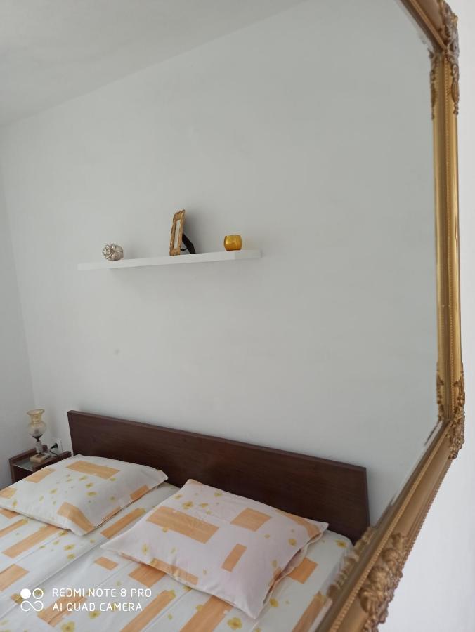 Boni02 Apartamento Gdinj Exterior foto