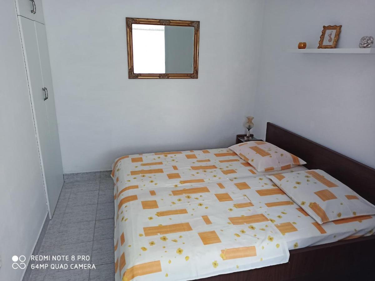 Boni02 Apartamento Gdinj Exterior foto